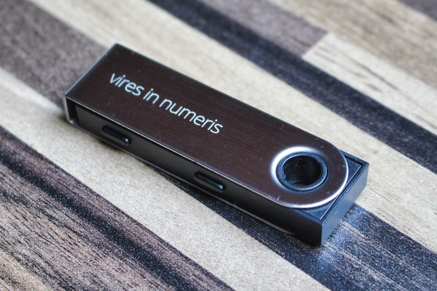 It’s perfectly fine to see “Vires in Numeris” message on Ledger Nano S