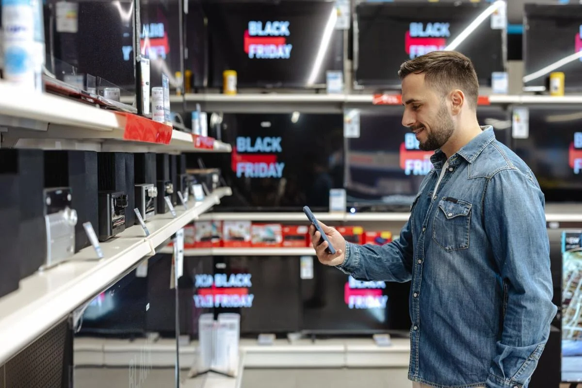 Mastering Black Friday: Essential Shopping Hacks for Best Buy Bargains